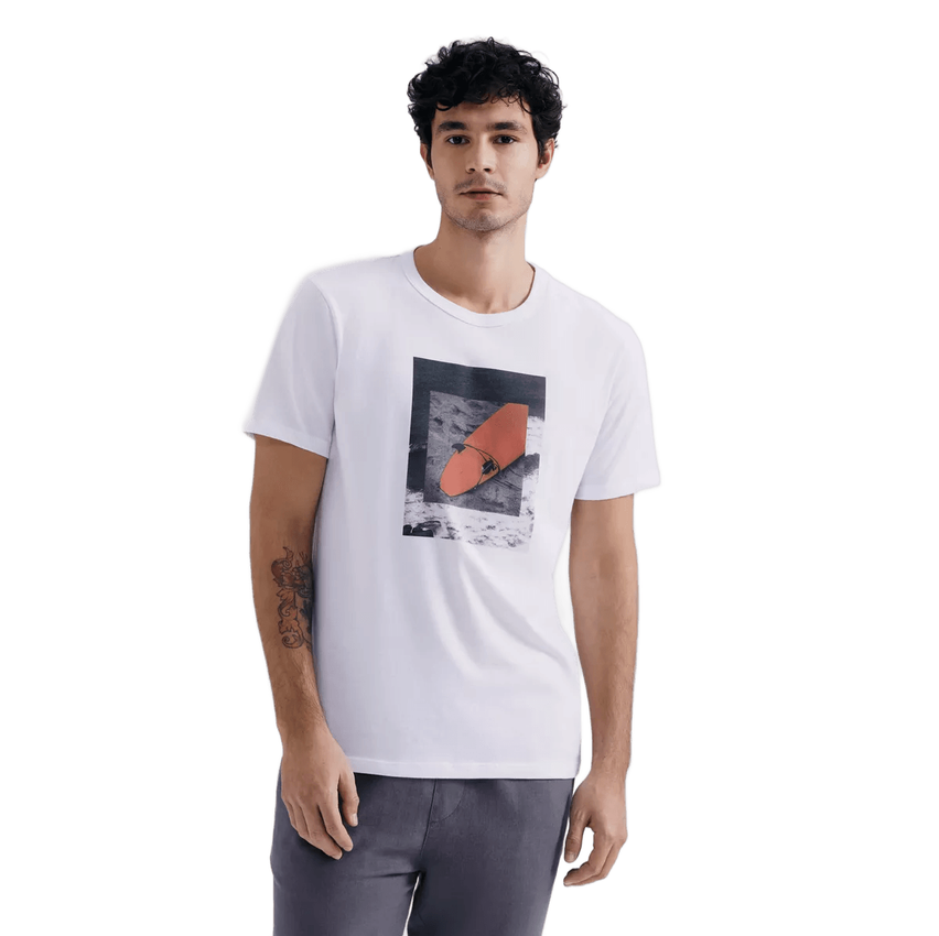 Camiseta Masculina Manga Curta Com Estampa Em Linho Hering